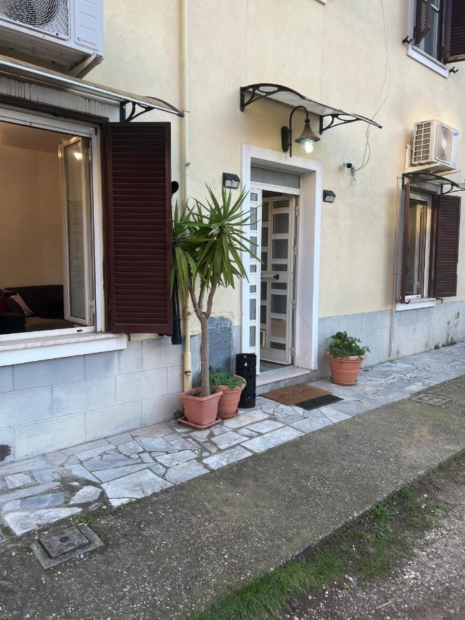 ローマCasa Bravetta - Parking Privateアパートメント エクステリア 写真