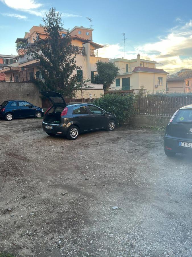 ローマCasa Bravetta - Parking Privateアパートメント エクステリア 写真